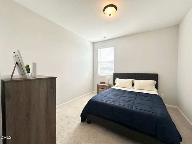 99 Daybreak Way, Fuquay Varina, NC 27526