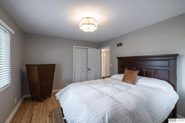 1412 S 126th Street, Omaha, NE 68144