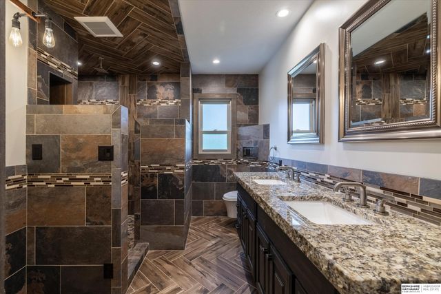 1412 S 126th Street, Omaha, NE 68144