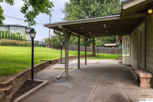 1412 S 126th Street, Omaha, NE 68144
