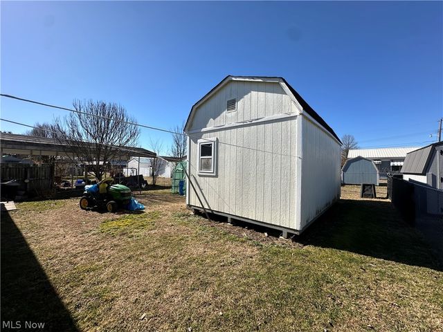 807 Carlisle Street, Belpre, OH 45714