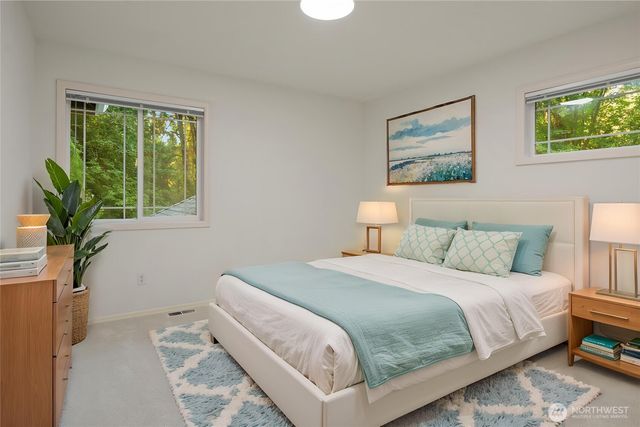 6519 214th Avenue NE, Redmond, WA 98053