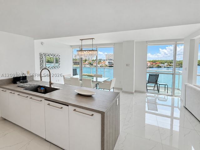 400 Sunny Isles Blvd 403, Sunny Isles Beach, FL 33160