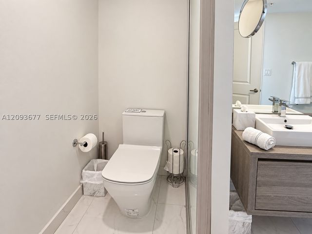 400 Sunny Isles Blvd 403, Sunny Isles Beach, FL 33160