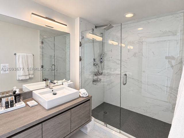 400 Sunny Isles Blvd 403, Sunny Isles Beach, FL 33160