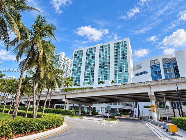 400 Sunny Isles Blvd 403, Sunny Isles Beach, FL 33160