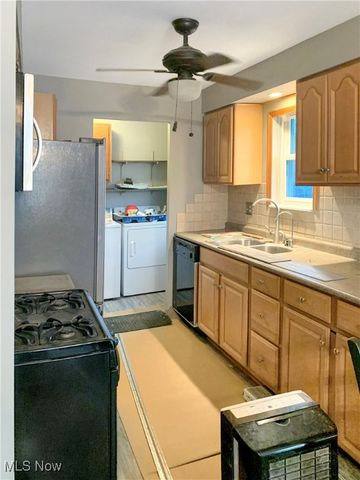 4204 Knickerbocker Road, Sheffield Lake, OH 44054