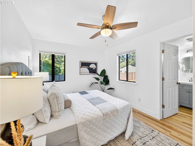 863 LINN Ave, Oregon City, OR 97045