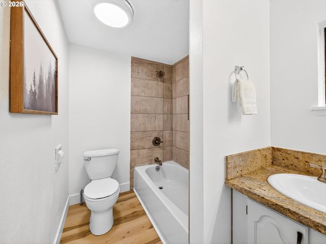 863 LINN Ave, Oregon City, OR 97045