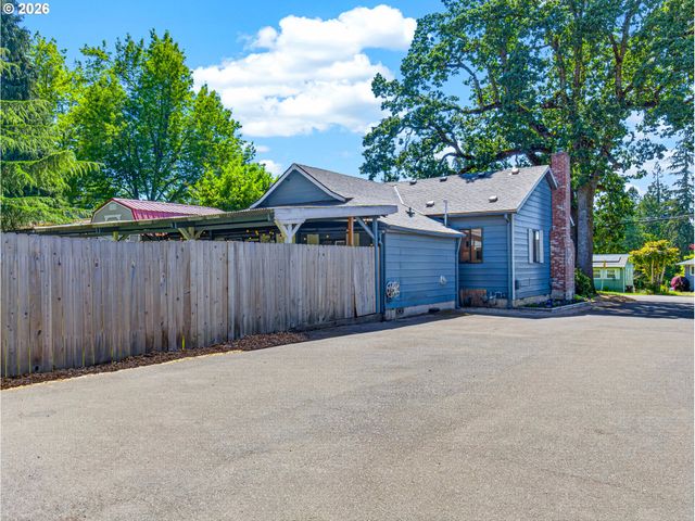 863 LINN Ave, Oregon City, OR 97045