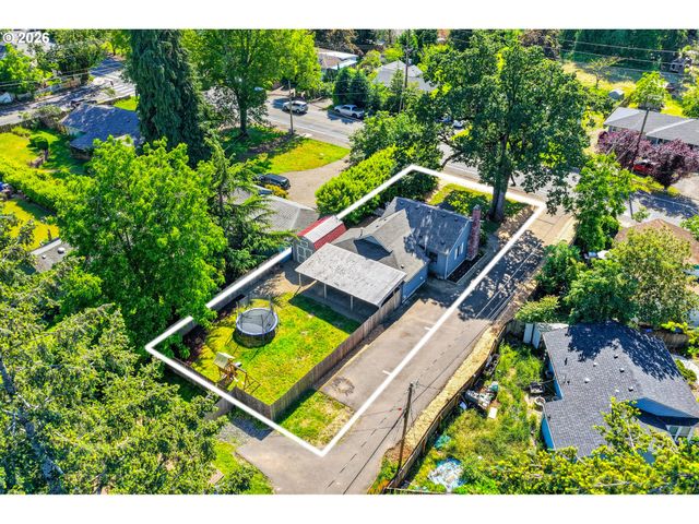 863 LINN Ave, Oregon City, OR 97045