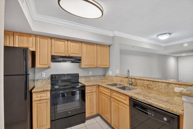 15155 Michelangelo Boulevard 205, Delray Beach, FL 33446