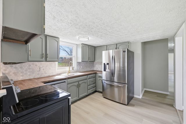 2193 W 100 N, Greenfield, IN 46140