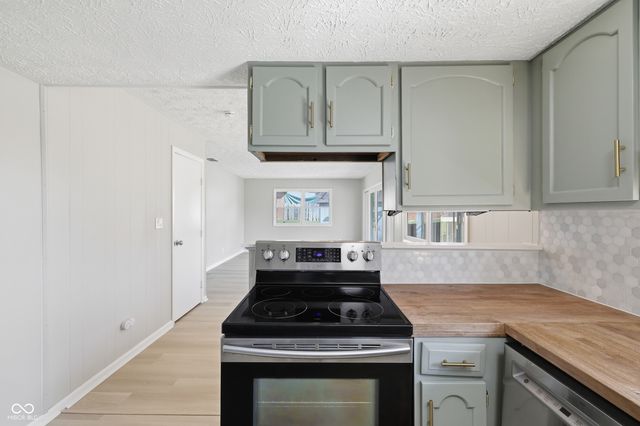 2193 W 100 N, Greenfield, IN 46140