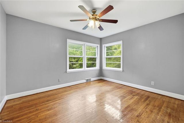 5002 Cherry Street, Winston-salem, NC 27105