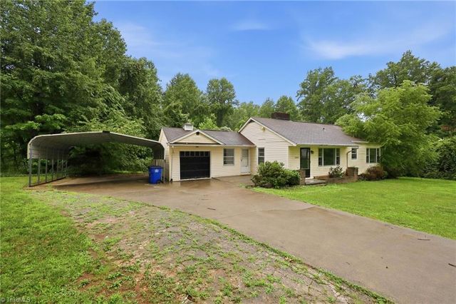 5002 Cherry Street, Winston-salem, NC 27105
