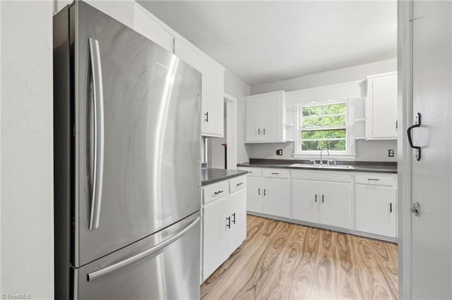 5002 Cherry Street, Winston-salem, NC 27105