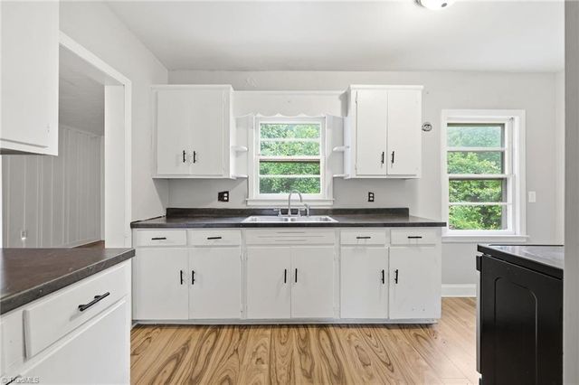 5002 Cherry Street, Winston-salem, NC 27105