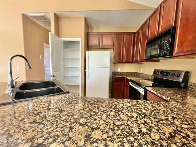 4075 E WINDSOR Drive, Gilbert, AZ 85296