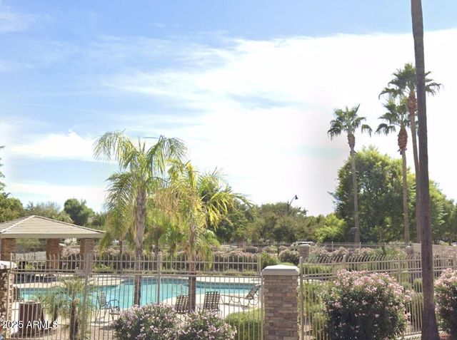 4075 E WINDSOR Drive, Gilbert, AZ 85296