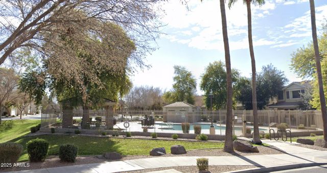 4075 E WINDSOR Drive, Gilbert, AZ 85296