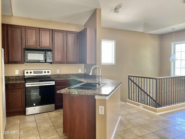 4075 E WINDSOR Drive, Gilbert, AZ 85296