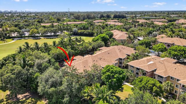 6511 EMERALD DUNES Drive 304, West Palm Beach, FL 33411