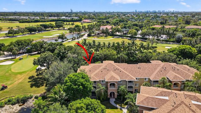 6511 EMERALD DUNES Drive 304, West Palm Beach, FL 33411