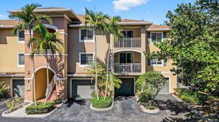 6511 EMERALD DUNES Drive 304, West Palm Beach, FL 33411