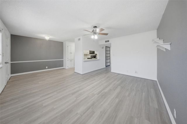 11002 Hammerly Boulevard 12, Houston, TX 77043