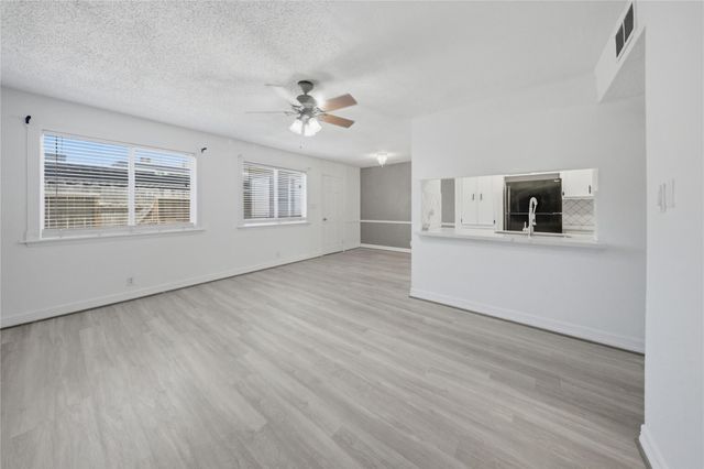 11002 Hammerly Boulevard 12, Houston, TX 77043