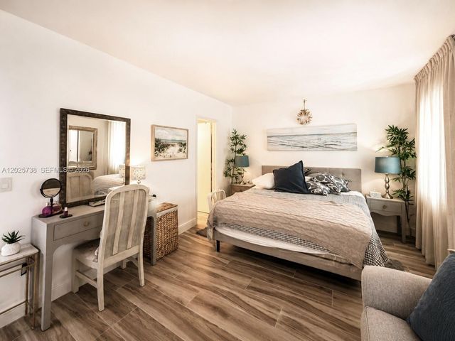 4201 S Ocean Blvd J2, South Palm Beach, FL 33480