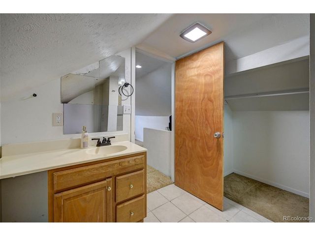 505 2nd Ave, Deer Trail, CO 80105