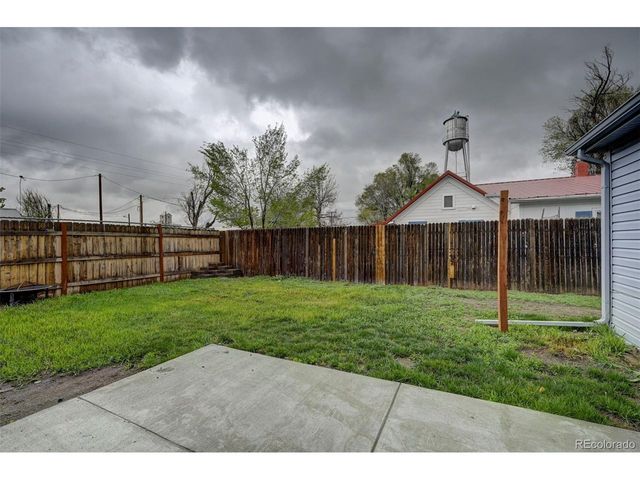 505 2nd Ave, Deer Trail, CO 80105