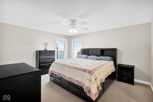 2202 Peartree Ct, Columbus, IN 47201