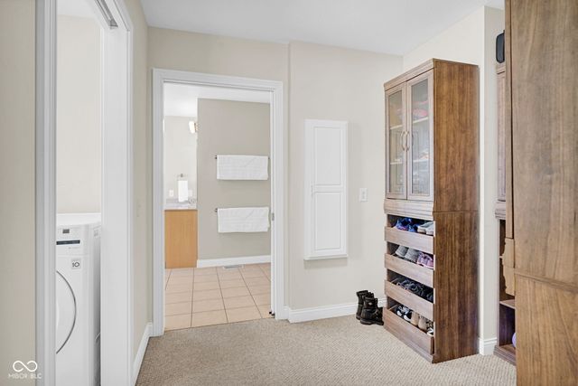 2202 Peartree Ct, Columbus, IN 47201