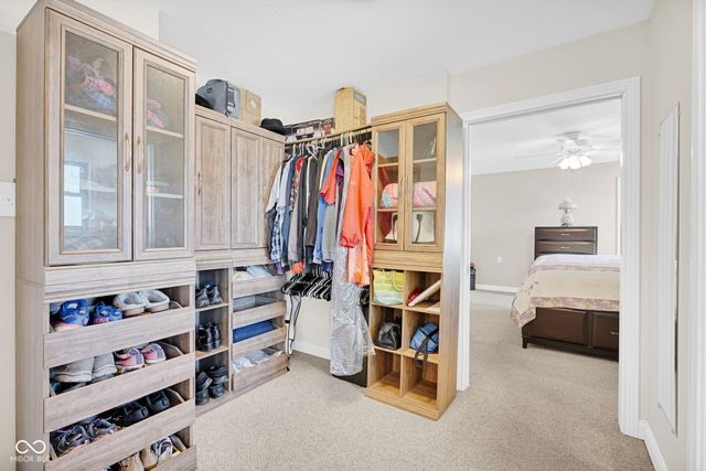 2202 Peartree Ct, Columbus, IN 47201