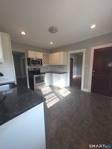 311 Farmington Avenue, Bristol, CT 06010