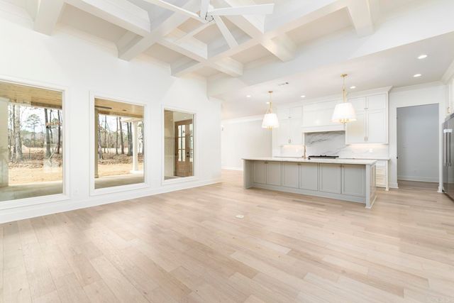 25 Miramont Circle, Little Rock, AR 72223