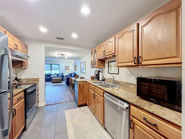 603 WAVERLY LANE 405B, Maitland, FL 32751