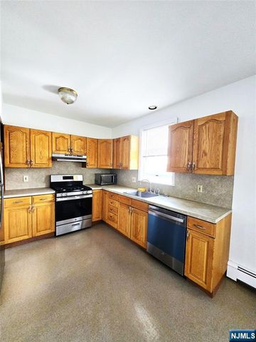 438 Columbia Avenue 2 FL, Cliffside Park, NJ 07010