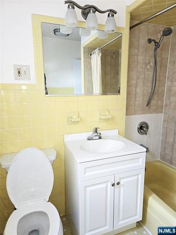 438 Columbia Avenue 2 FL, Cliffside Park, NJ 07010