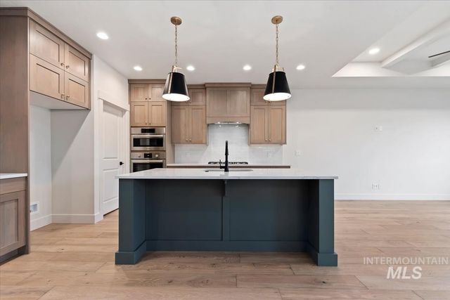 6531 S Evie Way, Eagle, ID 83629