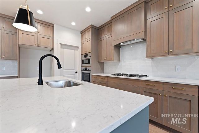 6531 S Evie Way, Eagle, ID 83629