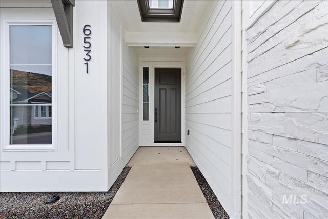 6531 S Evie Way, Eagle, ID 83629