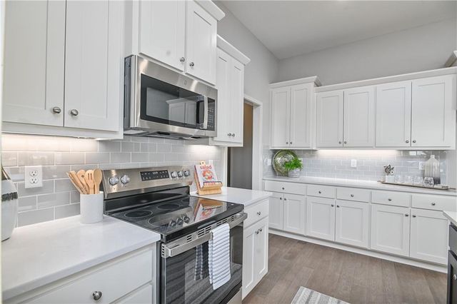 135 S Diane Drive, Olathe, KS 66061