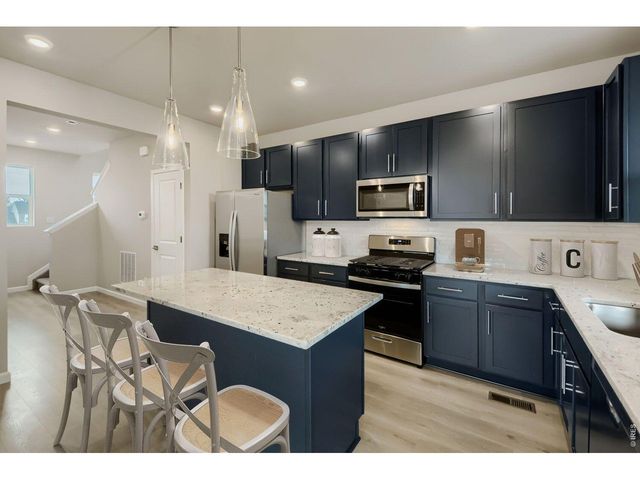 927 Nettle Ln, Fort Collins, CO 80524