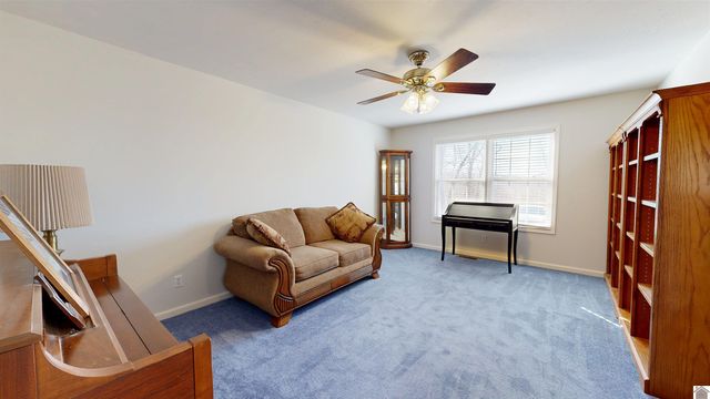 300 Rocky Point Lane, Gilbertsville, KY 42044