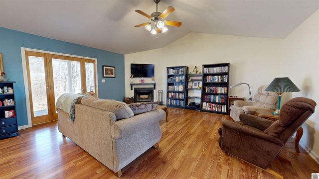 300 Rocky Point Lane, Gilbertsville, KY 42044