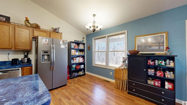 300 Rocky Point Lane, Gilbertsville, KY 42044